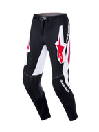 Alpinestars 2026 Supertech AFD Vista-byxor, motocrossbyxor, svarta med röda och vita detaljer, stora vita grafikpaneler med röda stjärnlogotyper, inre knäpaneler i svart läder, laserskurna perforeringar för luftflöde, vit logotyp, professionell utrustning för terrängkörning