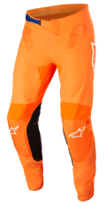 Alpinestars Supertech Foster byxor, motocrossbyxor, orange och svarta, med ett blått midjespänne, vita stjärnlogotyper på knäna, förstärkta paneler på benens insida och teknisk mesh-ventilation.