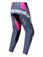 Alpinestars 2025 Techstar Dreem byxor, motocrossbyxor, grå flerfärgade med livfulla rosa och röda paneler, vy bakifrån som visar vit logotyp över sätet, atletisk design för prestanda vid terrängkörning