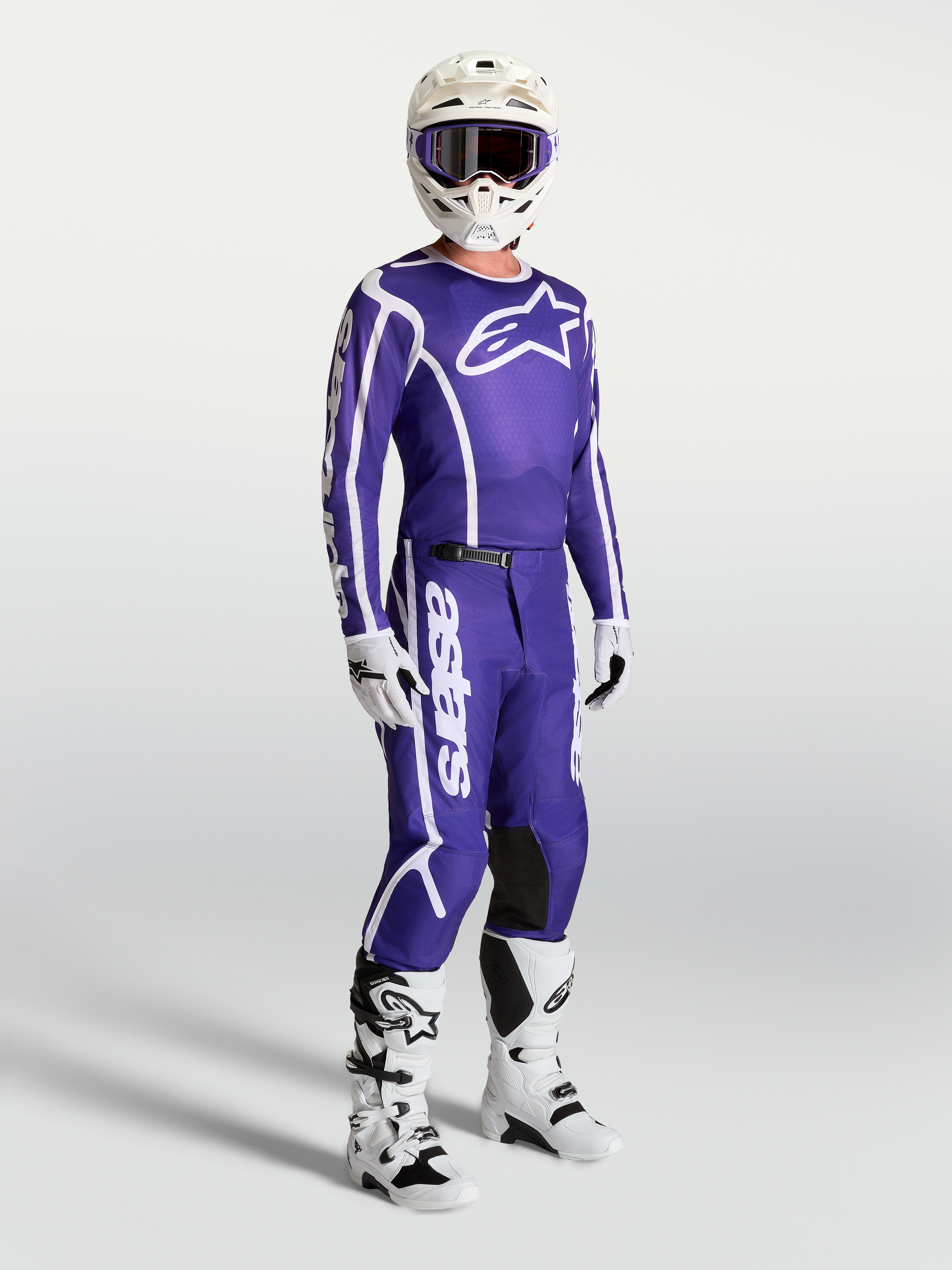 Alpinestars Fluid Apex V2 byxor, mörkblå och vita motocrossbyxor för herr med ergonomisk 3D-passform för off-road-körning.
