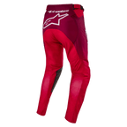 Alpinestars 2024 Racer Hoen byxor, motocrossbyxor, Mars Red och Burgundy, vy bakifrån som visar en stor vit Alpinestars-logotyp på sätet, ergonomisk förkrökt benkonstruktion, hållbart textilmaterial för terrängkörning