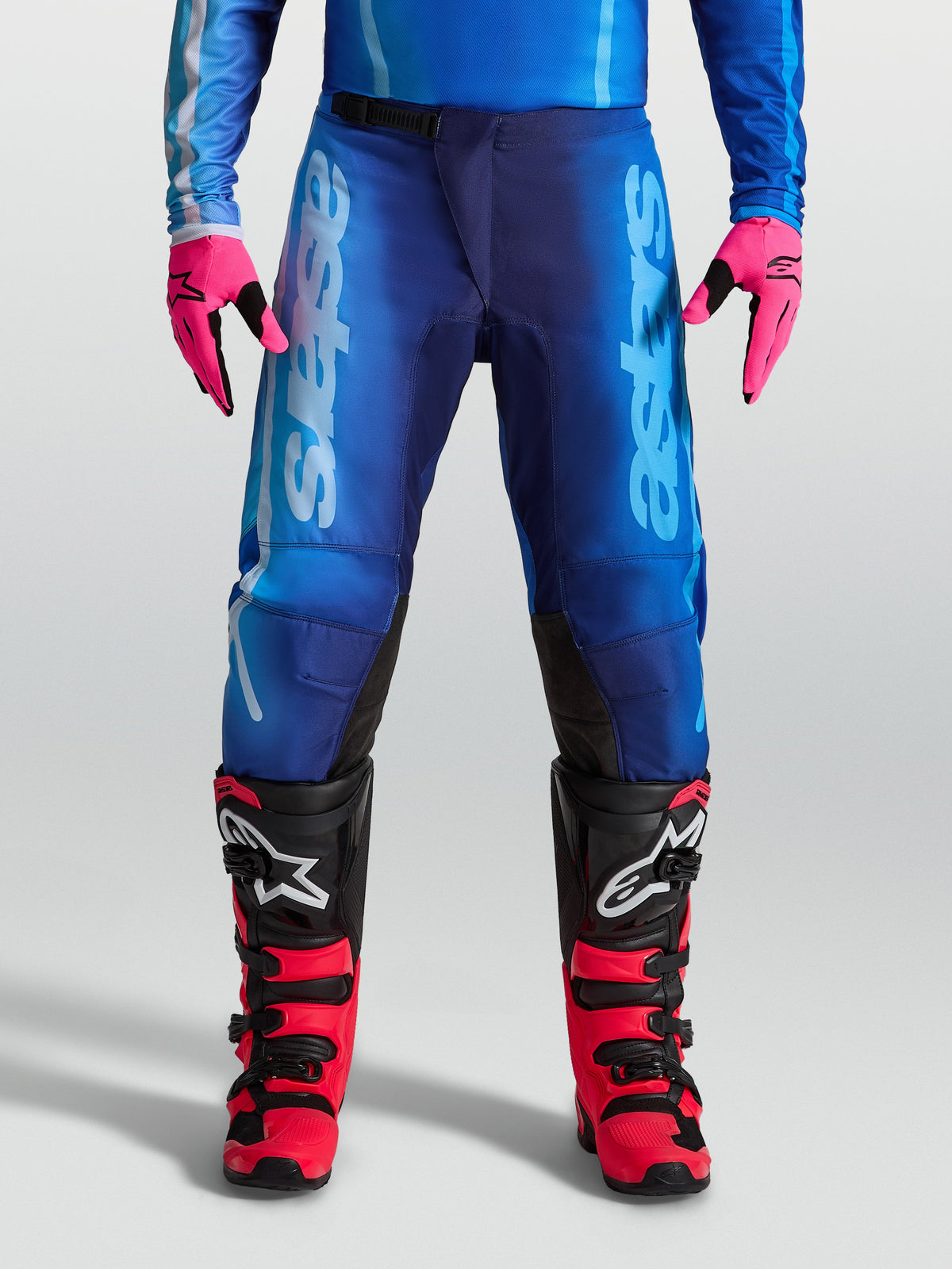 Alpinestars Fluid Kepler Men's Motocross Pants in Blue, featuring a lightweight 600D polyfabric and ergonomic fit.
