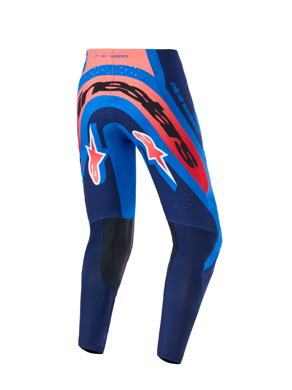 Alpinestars 2026 Supertech Vista-byxor, motocrossbyxor, Dark Navy, Hot Coral och Cobalt, vy bakifrån med tydlig branding över sätet och A-star-logotyper på benen, med mörka förstärkta innerknäpaneler och laserskurna perforeringar för luftflöde