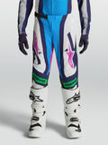 Alpinestars 2027 Supertech Maven ungdomsbyxor, blå och vita motocrossbyxor med neongröna och rosa detaljer, racepassform.