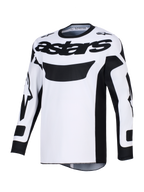 Alpinestars 2026 Racer Riway-tröja, motocrosströja, vit och svart, med framträdande svart 'astars'-logotyp över bröstet, fukttransporterande polytyg och ergonomisk tävlingspassform för terrängkörning