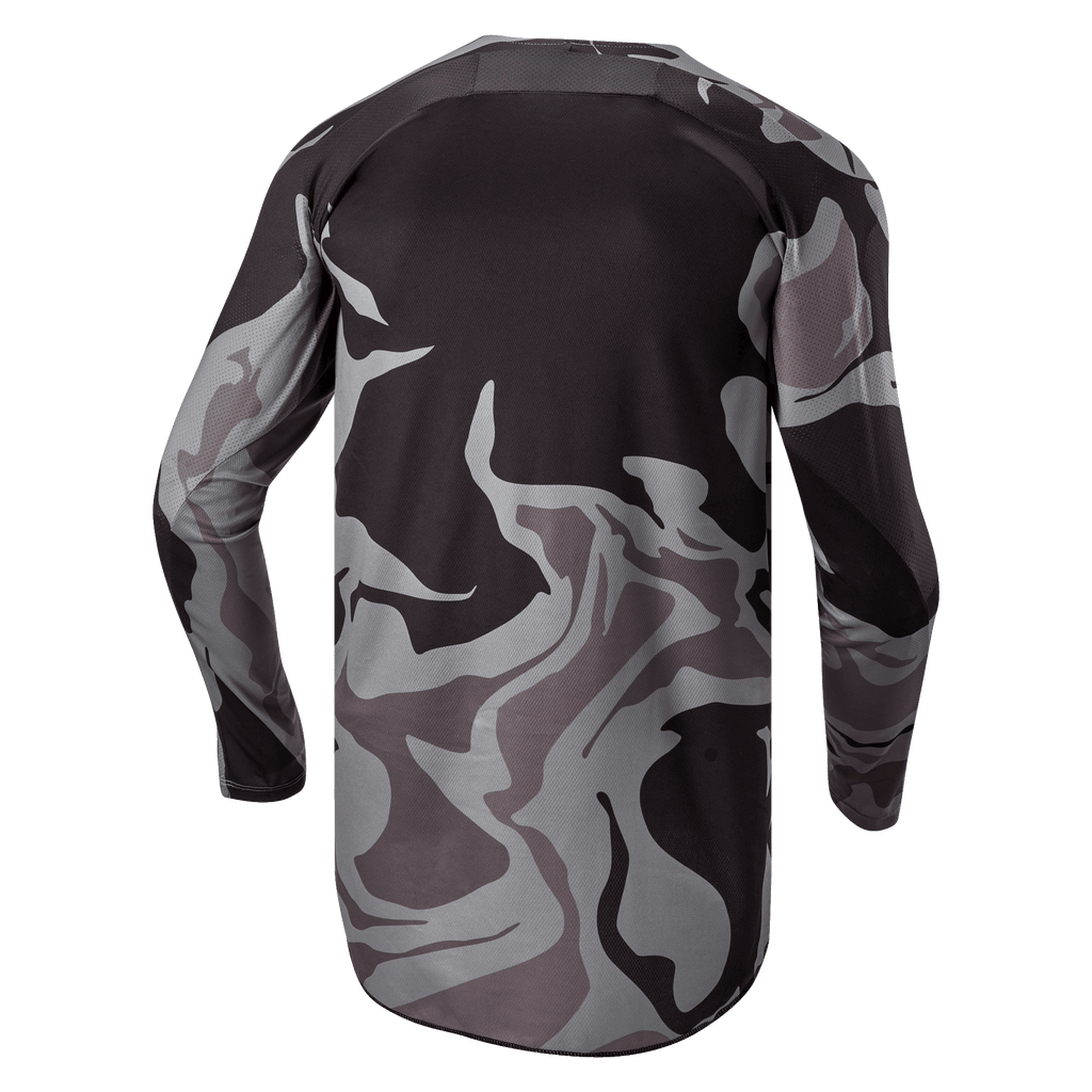 Alpinestars 2024 Racer Tactical tröja, motocrosströja, Cast Gray Camo Magnet, baksida som visar grått och svart kamouflagemönster, andningsbart material och förlängt bakstycke för bättre täckning