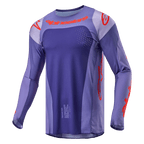Alpinestars 2024 Techstar Ocuri-tröja, motocrosströja, lila och starkt orange, långärmad atletisk passform med laserutskurna perforeringar, tydliga orange logotyper på bröst och ärmar, fukttransporterande poly-material för terrängkörning