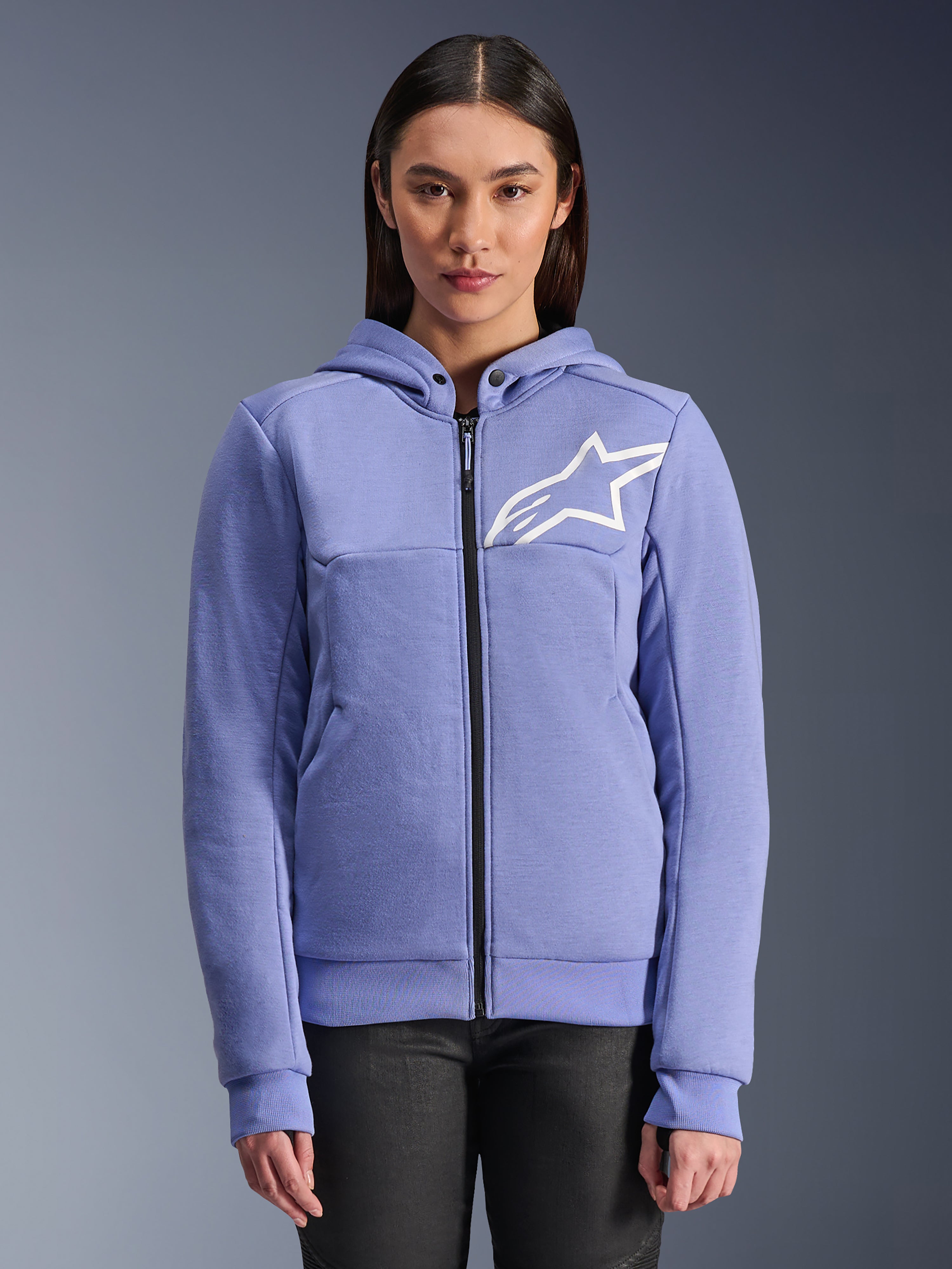 Alpinestars Stella Chrome V2 Sport luvtröja, motorcykel-hoodie för dam, blålila med vit stjärnlogotyp, hellång dragkedja fram, huvstängning med tryckknappar, tekniskt fleecematerial för stadskörning, vardaglig skyddande motorcykeljacka
