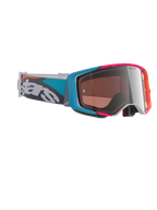 Alpinestars Supertech Stream-glasögon, motocrossglasögon, grå ram med blå och rosa detaljer, Silver Multi Mirror-lins, krickblått och grått band med tydlig vit logotyp, högpresterande skyddsglasögon för terrängkörning