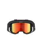 Alpinestars Vision 8 Corp-glasögon, motocrossglasögon, svarta med spegelröd lins, vy framifrån med en röd reflekterande lins med texten 'ONE GOAL. ONE VISION.', svart ram med RAM-AIR-ventilation, justerbart svart band, professionellt ögonskydd för terrängkörning
