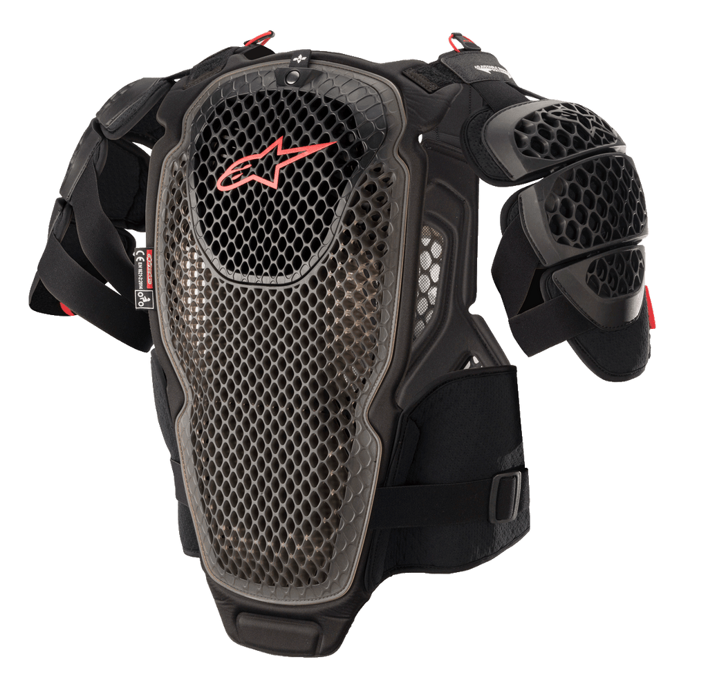 Alpinestars A-6 bröstskydd, motocross-kroppsskydd, svart, antracitgrå och röd, med perforerade plattor med Cell-teknik, röd Alpinestars-logotyp på bröstet, justerbara remmar och avtagbara axelskydd, skyddsutrustning för terrängkörning