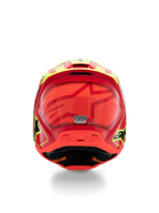 Alpinestars S-M3 Youth Fray-hjälm, motocrosshjälm, röd, neongul och blanksvart, baksida med en stor ton-i-ton-stjärnlogotyp, ECE 22.06-certifieringsdekal och aerodynamisk skaldesign med sidologotyper.