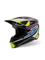 Alpinestars S-M3 Youth Wurx-hjälm ECE 22.06, motocrosshjälm, blanksvart med racinggrafik i fluorescerande gult, blått och rödorange, trekvartsvy som framhäver det aerodynamiska skalet med flera luftintag och utsläppsportar, skyddande terrängutrustning för ungdomsförare