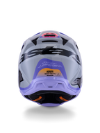 Alpinestars S-M3 Jettson ungdomshjälm ECE 22.06, motocrosshjälm, vy bakifrån i grått, lila och svart glansig finish, med Jett Lawrences signaturgrafik, tydlig svart logotyp och ventilationsöppningar, glansig yta för terrängkörning