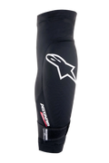 Alpinestars Aria knäskydd, svart och vitt, ventilerande mesh-ärm med en stor vit Astars-logotyp, texten "ASTARS RIGHT" och ett justerbart bottenband, lättviktigt skydd för mountainbike och cykling