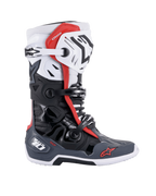 Alpinestars Tech 10 Supervented stövlar, motocross-stövlar, svart, vit, mellangrå och röd, sidoprofilvy med flera spännen, ventilerade paneler och röda Alpinestars-logotyper, teknisk design för terrängkörning