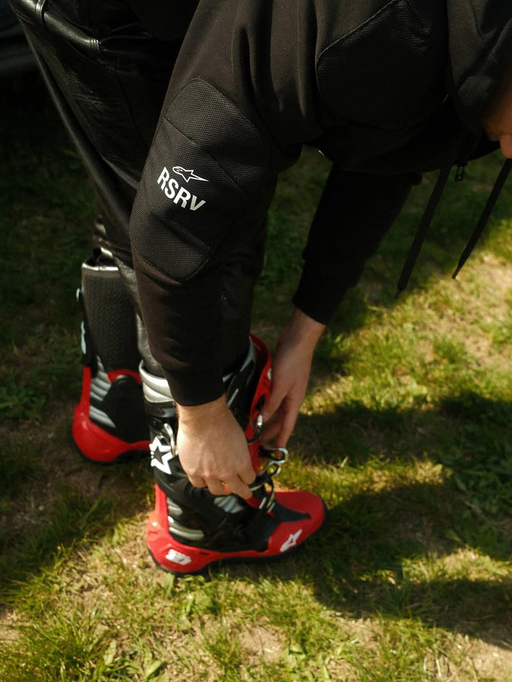 RSRV Braced Huvtröja
