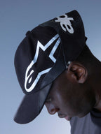 Alpinestars RSRV Resurgence keps, svart streetwearkeps med vit logotyp, unisex, premiumkollektion, böjd skärm