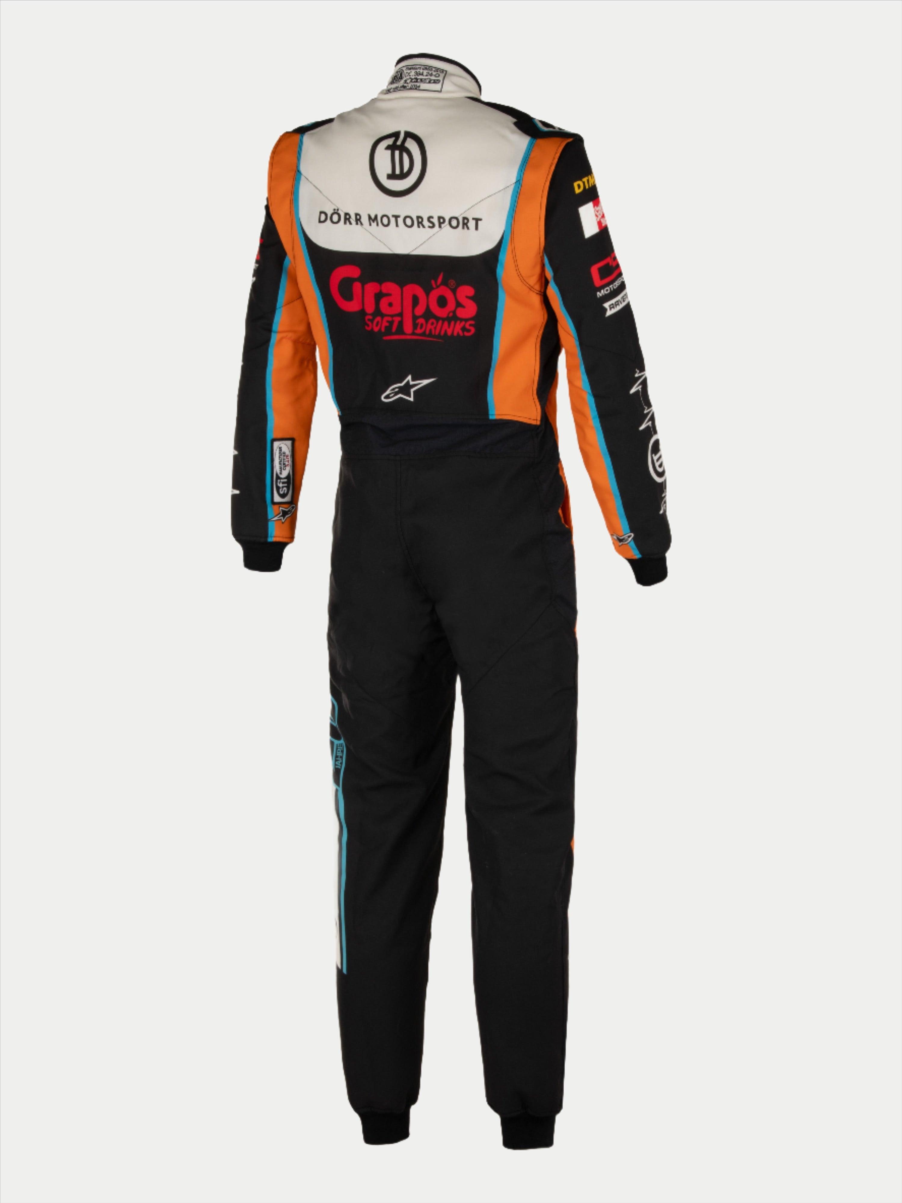 Alpinestars Tech Vision V3 skräddarsytt ställ med anpassad längd, svart och orange Nomex, FIA, Dörr Motorsport, vy bakifrån.